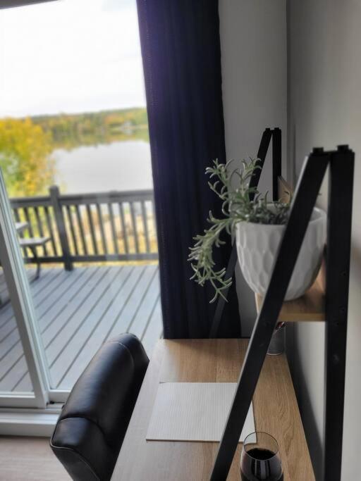 Spot Cache - Private Waterfront Cottage Papineauville Esterno foto